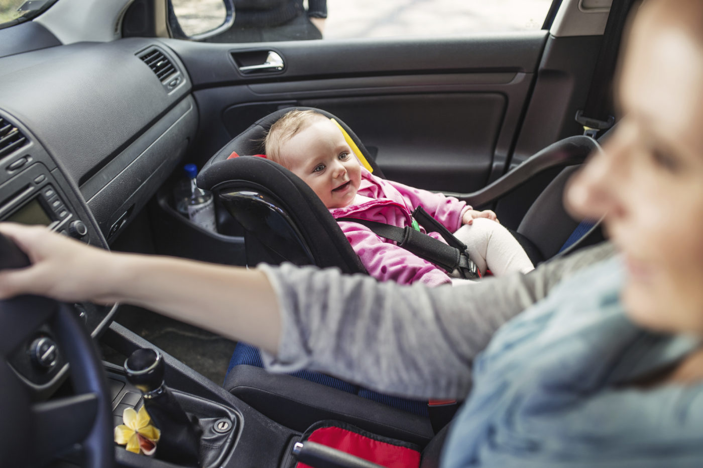 Comment installer mon siège auto pour garantir la sécurité de bébé ? -  Aubert Conseils